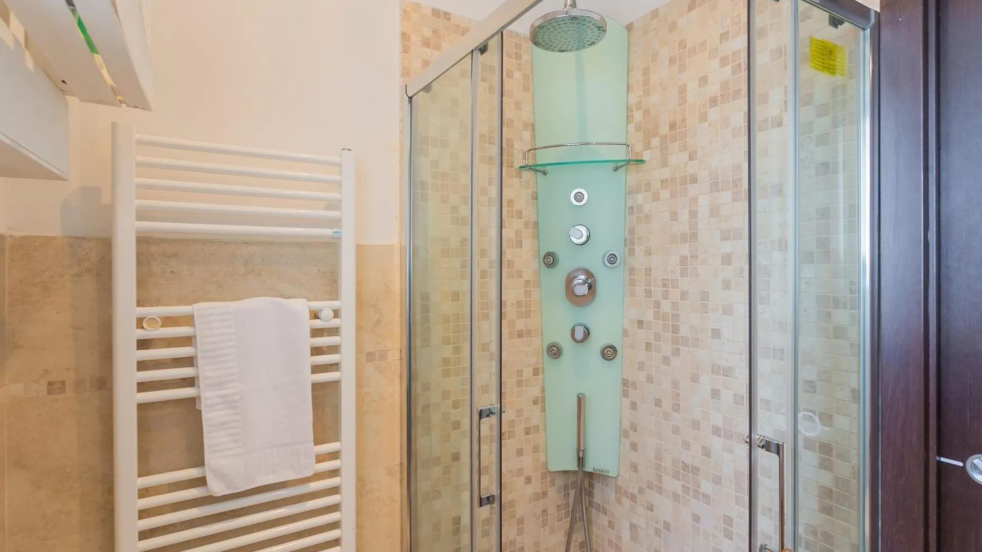 La Casa Sul Faro By Apulia Accommodation Bari Apartament